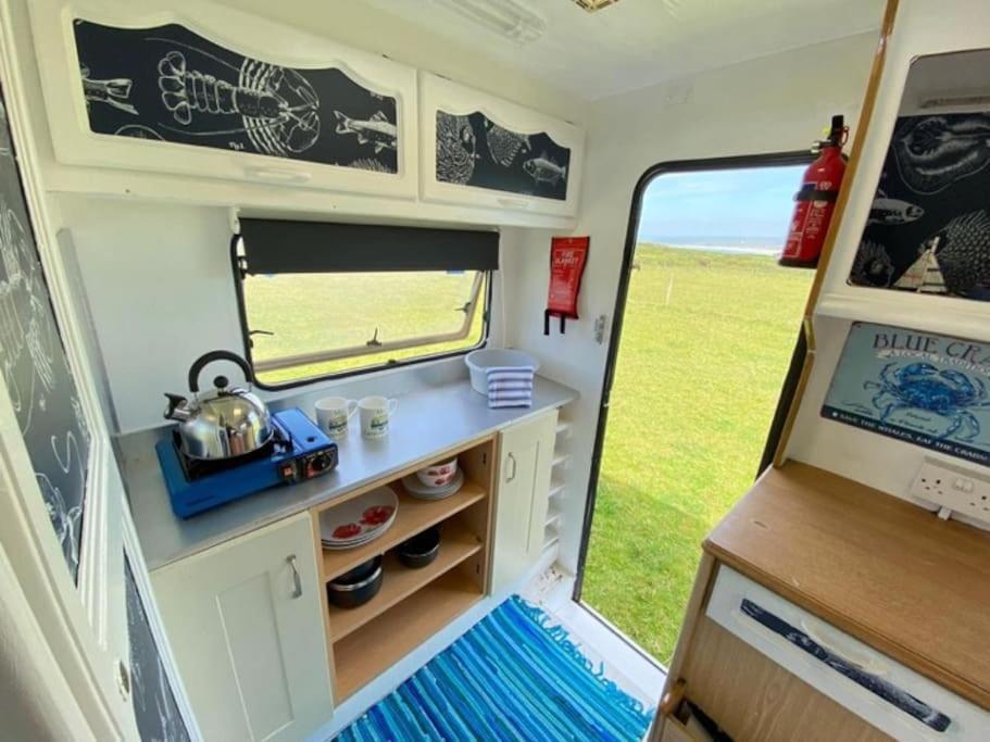 Lily Cosy Campervan With Sea Views & Amazing Sunrises St Ives Dış mekan fotoğraf