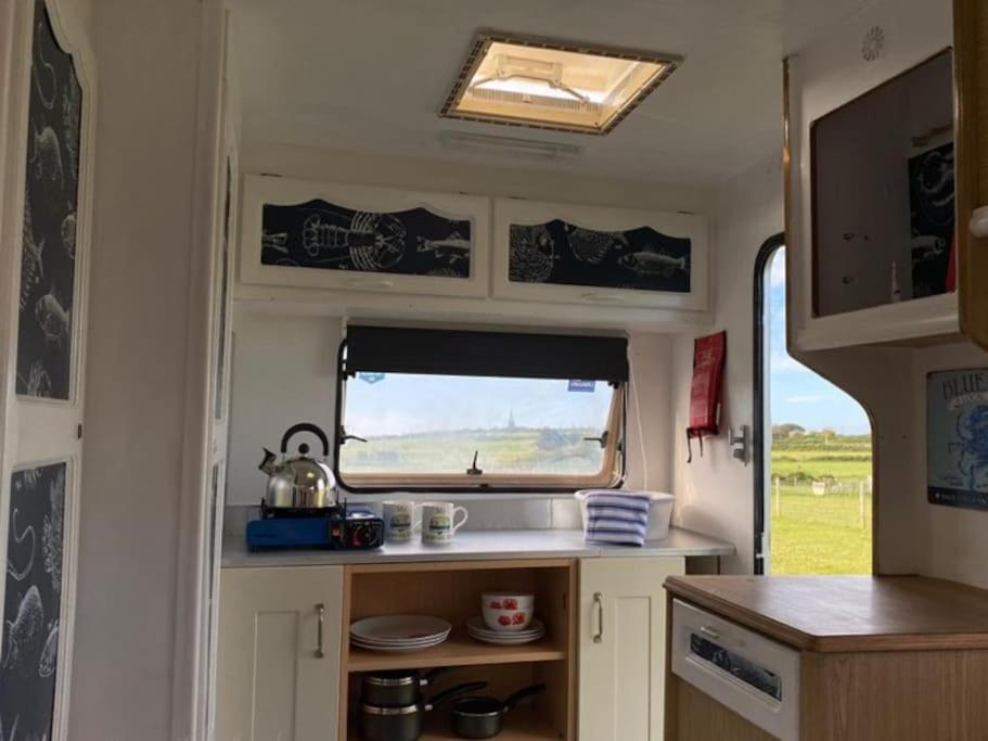 Lily Cosy Campervan With Sea Views & Amazing Sunrises St Ives Dış mekan fotoğraf